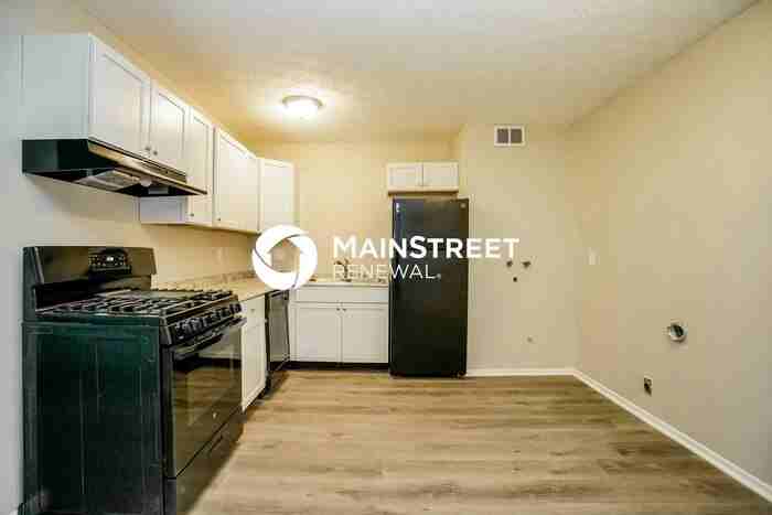 2920 Gentry Ln - Photo 6 of 16