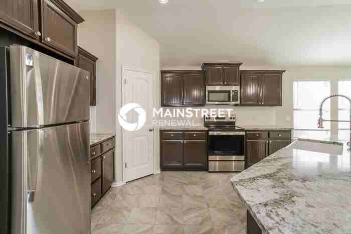 10540 Nw 34th St - Photo 6 of 16