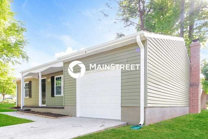 1021 Glenfiddich Dr - Photo 3 of 16