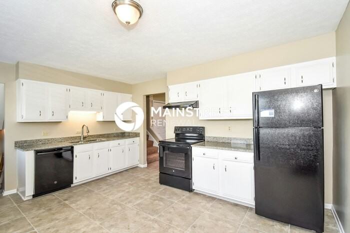 8719 Shadow Creek Way - Photo 7 of 17