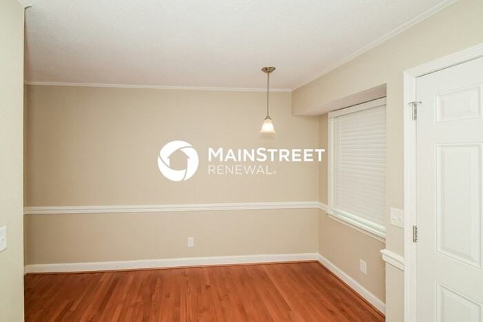 127 Fox Hill Ct - Photo 6 of 17