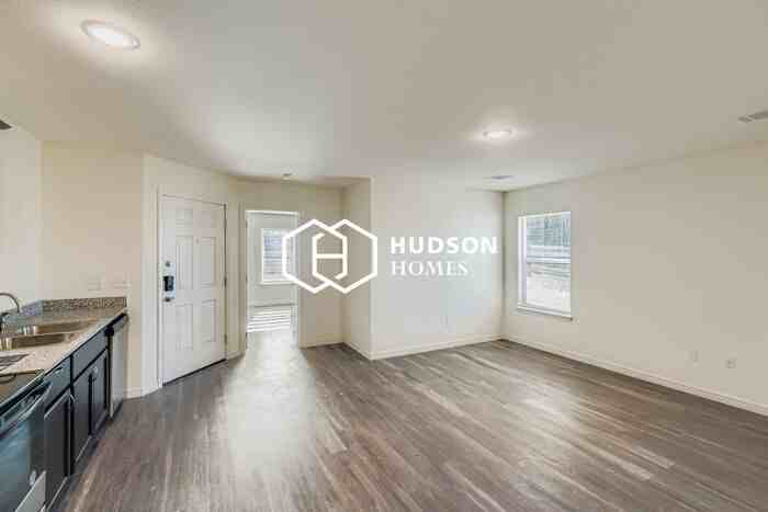 1432 Nw 11th Ave #2 - Photo 4 of 13