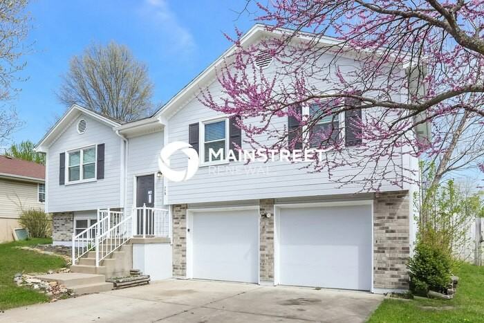 113 Cross Creek Ln - Photo 2 of 17