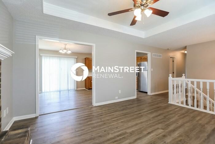 113 Cross Creek Ln - Photo 4 of 17