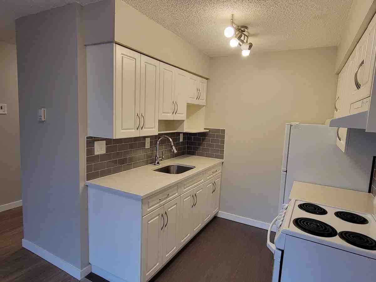 121 West 21st Street #109 - Photo 7 of 22