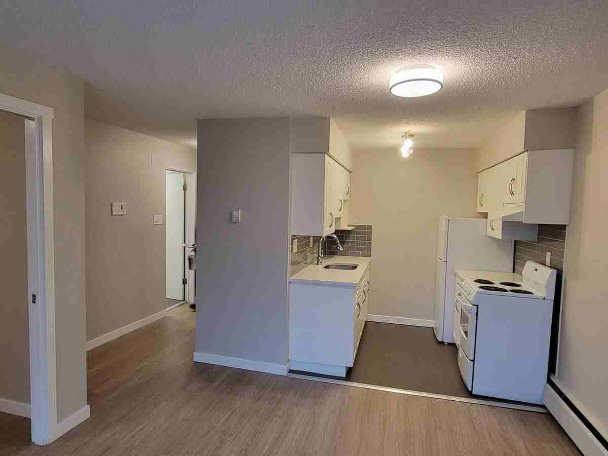 121 West 21st Street #109 - Photo 5 of 22