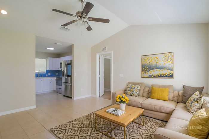 1115 N Brevard St - Photo 5 of 15