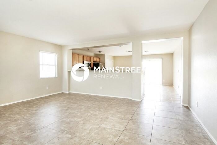 12609 W Larkspur Rd - Photo 2 of 20