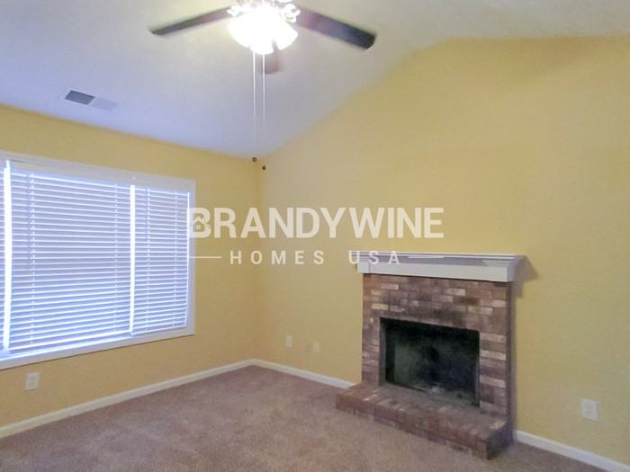 1026 Miss Amber Way - Photo 3 of 25