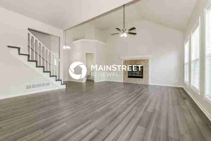 13604 W 129th Ter - Photo 2 of 20