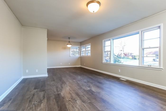 3815 Idlewild Ave - Photo 2 of 9