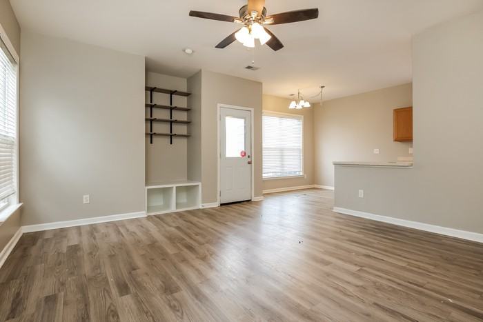 301 Pimpernel St - Photo 5 of 12