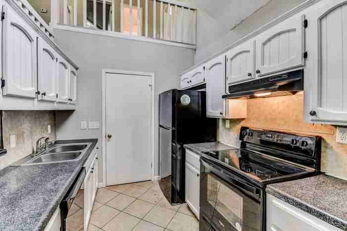 2429 Wine Ridge Dr - Photo 6 of 11