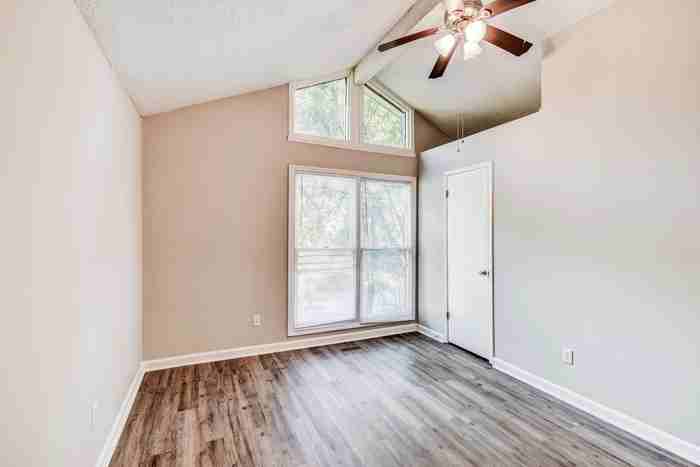 2429 Wine Ridge Dr - Photo 7 of 11