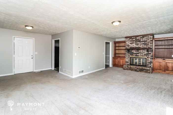 5771 Macedin Dr - Photo 5 of 12