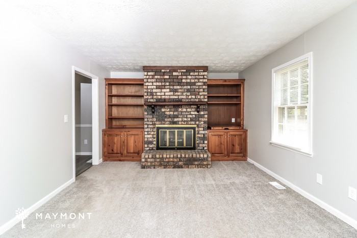 5771 Macedin Dr - Photo 6 of 12