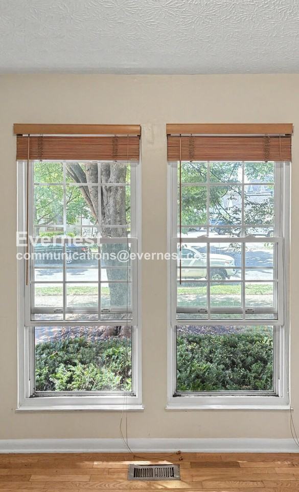 1268 Michigan Ave - Photo 4 of 31