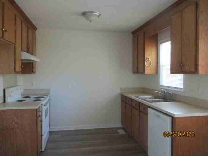 1403 Jackson St - Photo 3 of 11