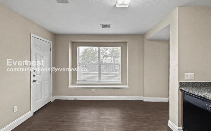 19055 Remington Bend Dr - Photo 4 of 26