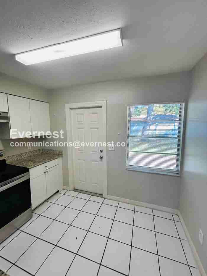 4420 Snapper St - Photo 5 of 35