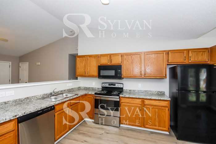 2631 Brodie Ct - Photo 6 of 16