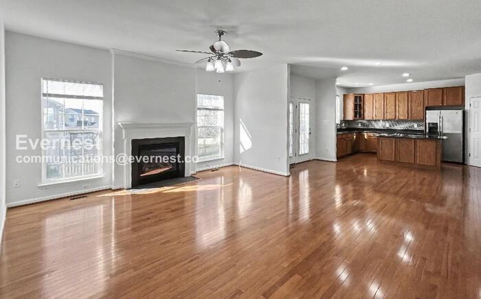 800 Fairwood Dr - Photo 7 of 37