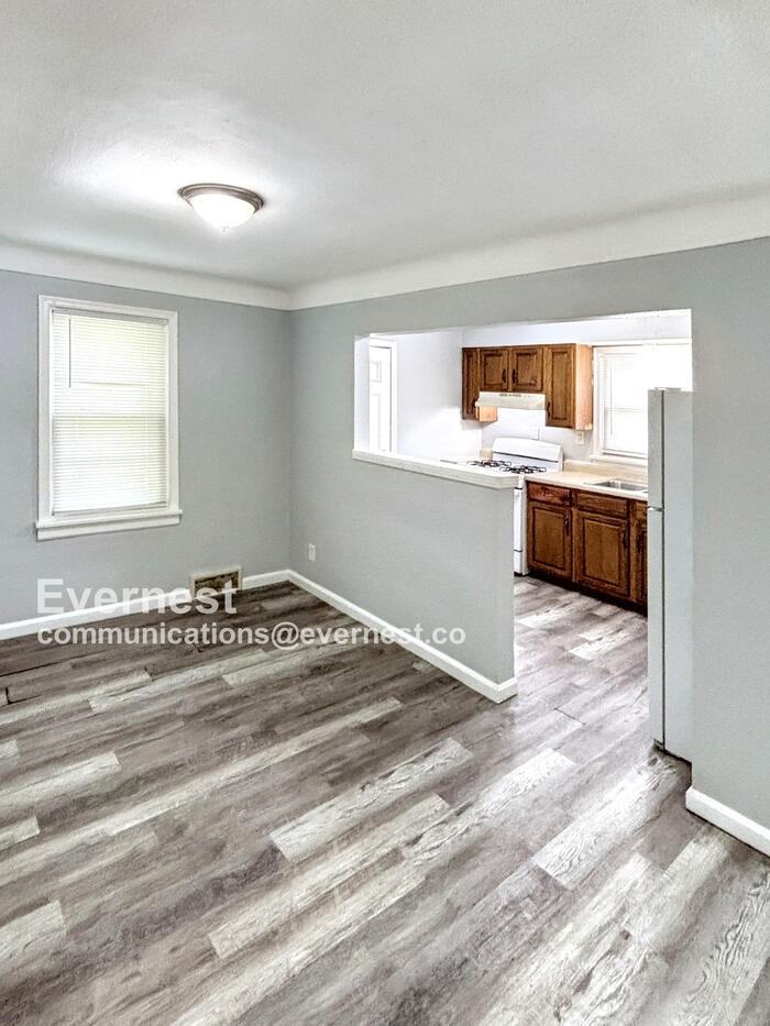 6149 Jackson Ave - Photo 4 of 17