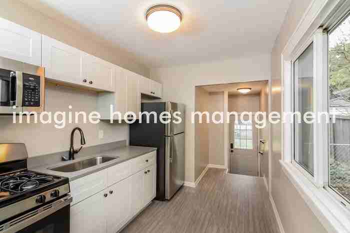 6104 Minnetonka Blvd - Photo 5 of 15