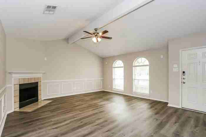 6715 Oregon Trl - Photo 3 of 16