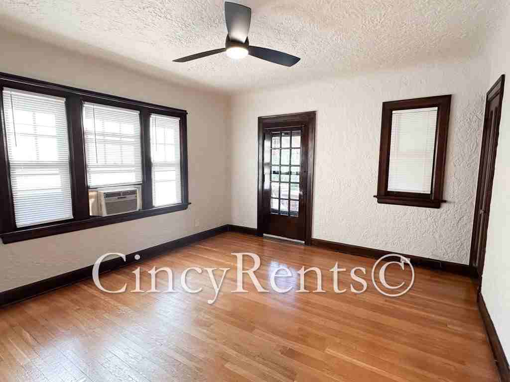 3146 Lookout Cir #4 - Photo 4 of 18