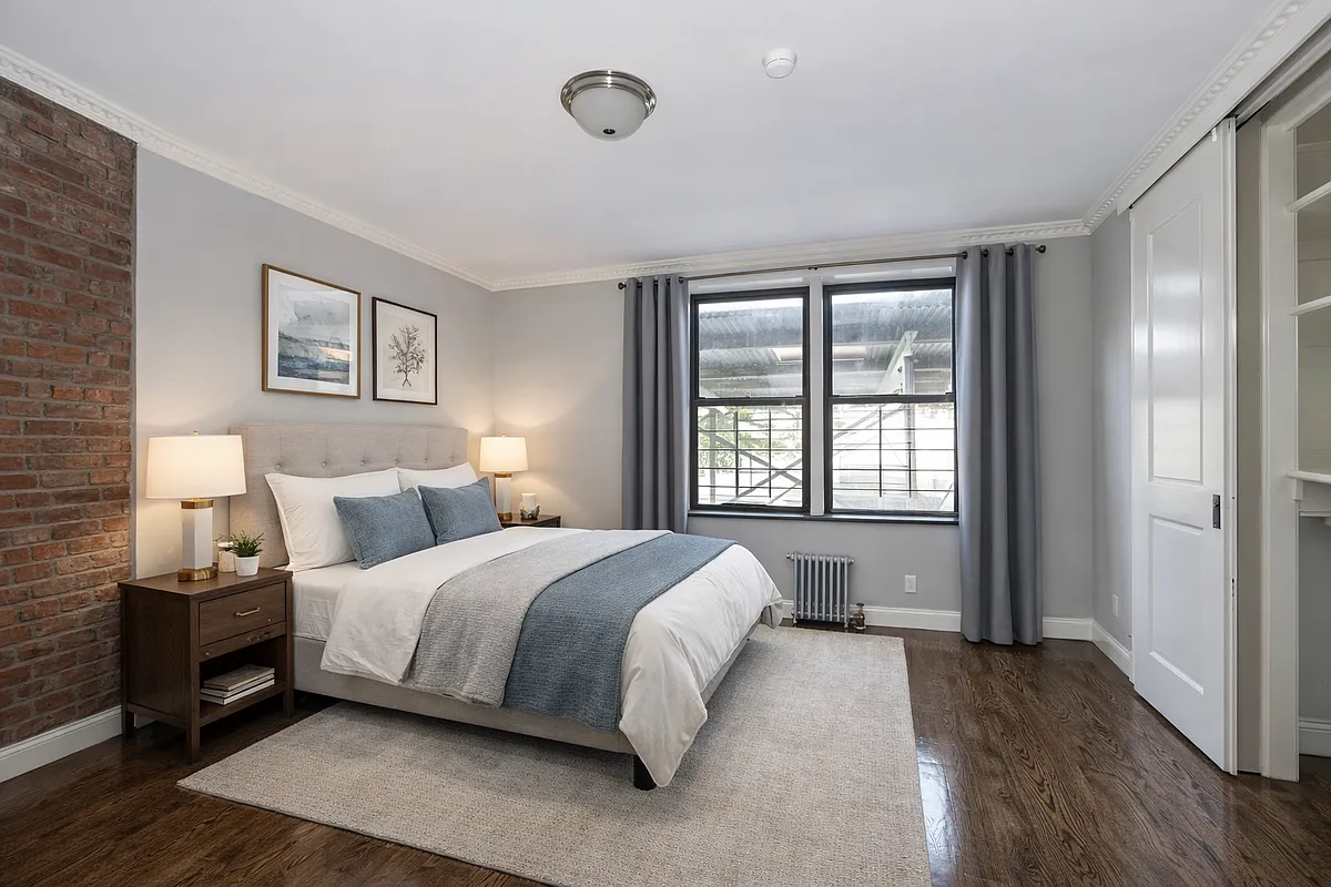 326 E 100th St #1B - Photo 6 of 8