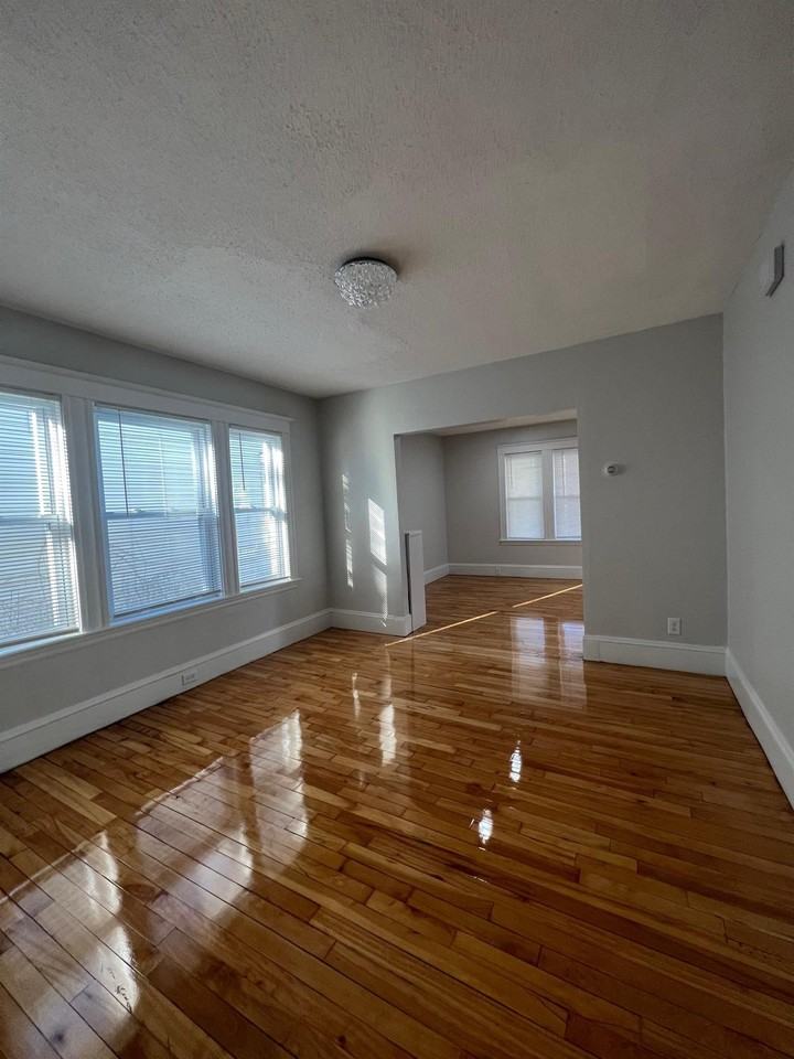 10 Cady Ave #1 - Photo 6 of 13