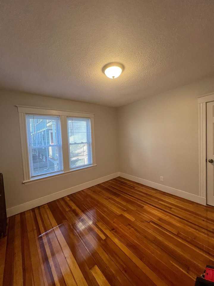 10 Cady Ave #1 - Photo 7 of 13