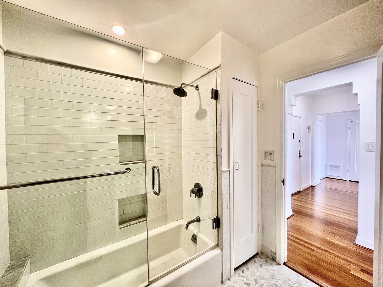 1750 Vallejo St #402 - Photo 6 of 15