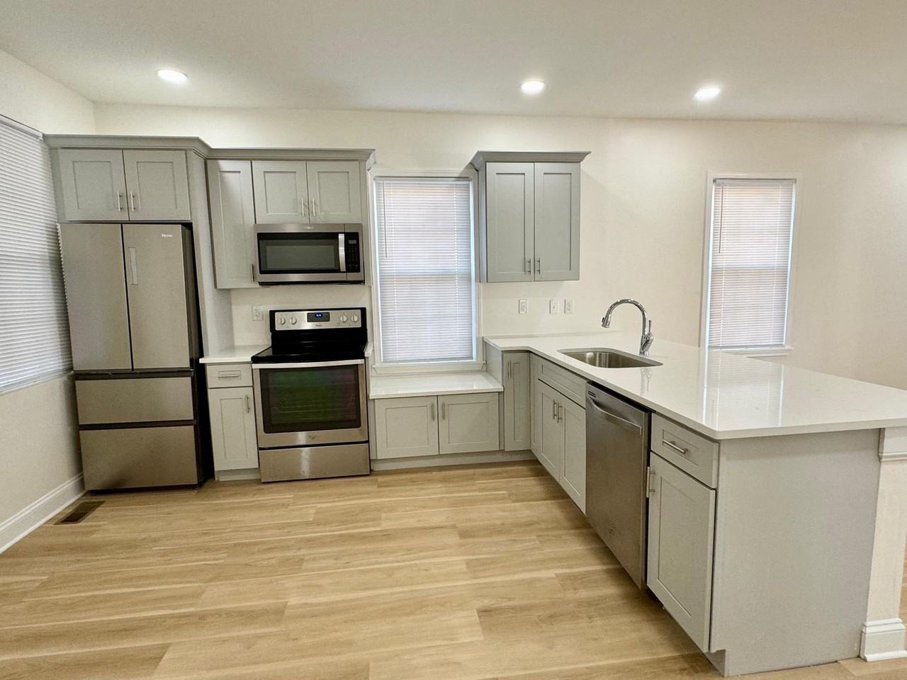 242 Pearl St #NA - Photo 5 of 15