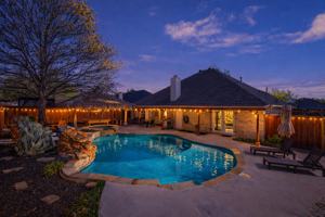 featured image of 324 Woodcrest Dr #NA