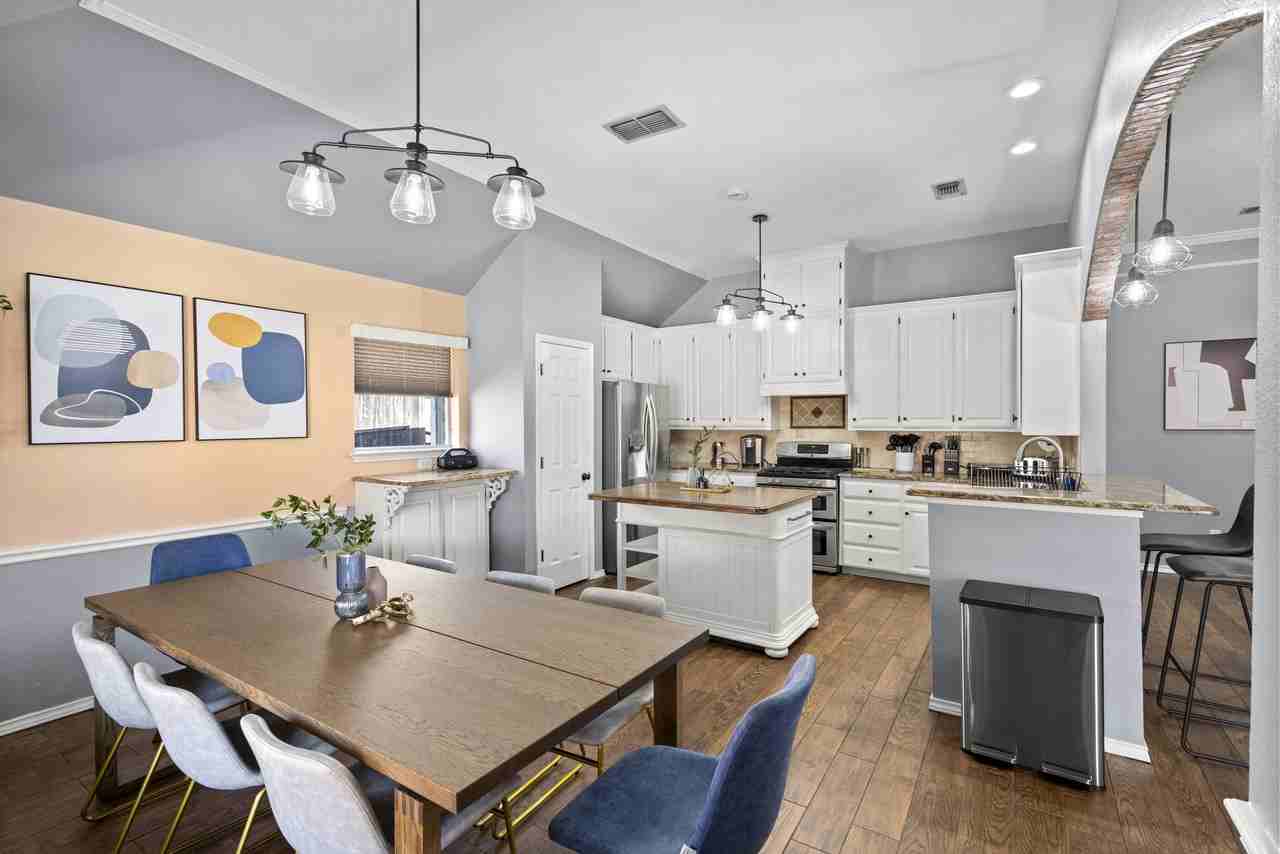 324 Woodcrest Dr #NA - Photo 6 of 43