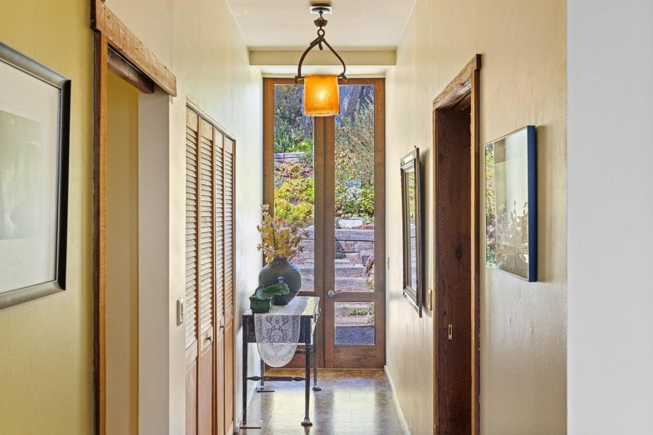 3405 Rio Rd #NA - Photo 5 of 33