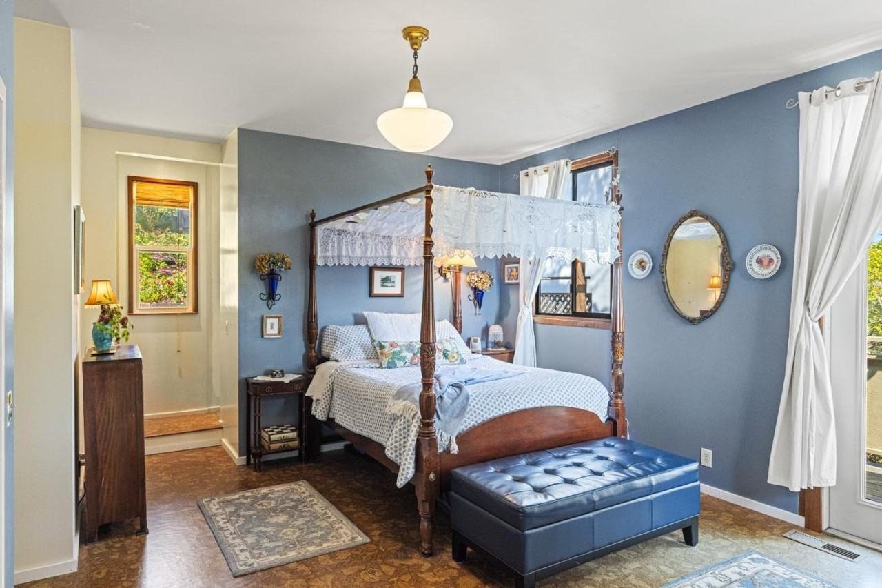 3405 Rio Rd #NA - Photo 6 of 33