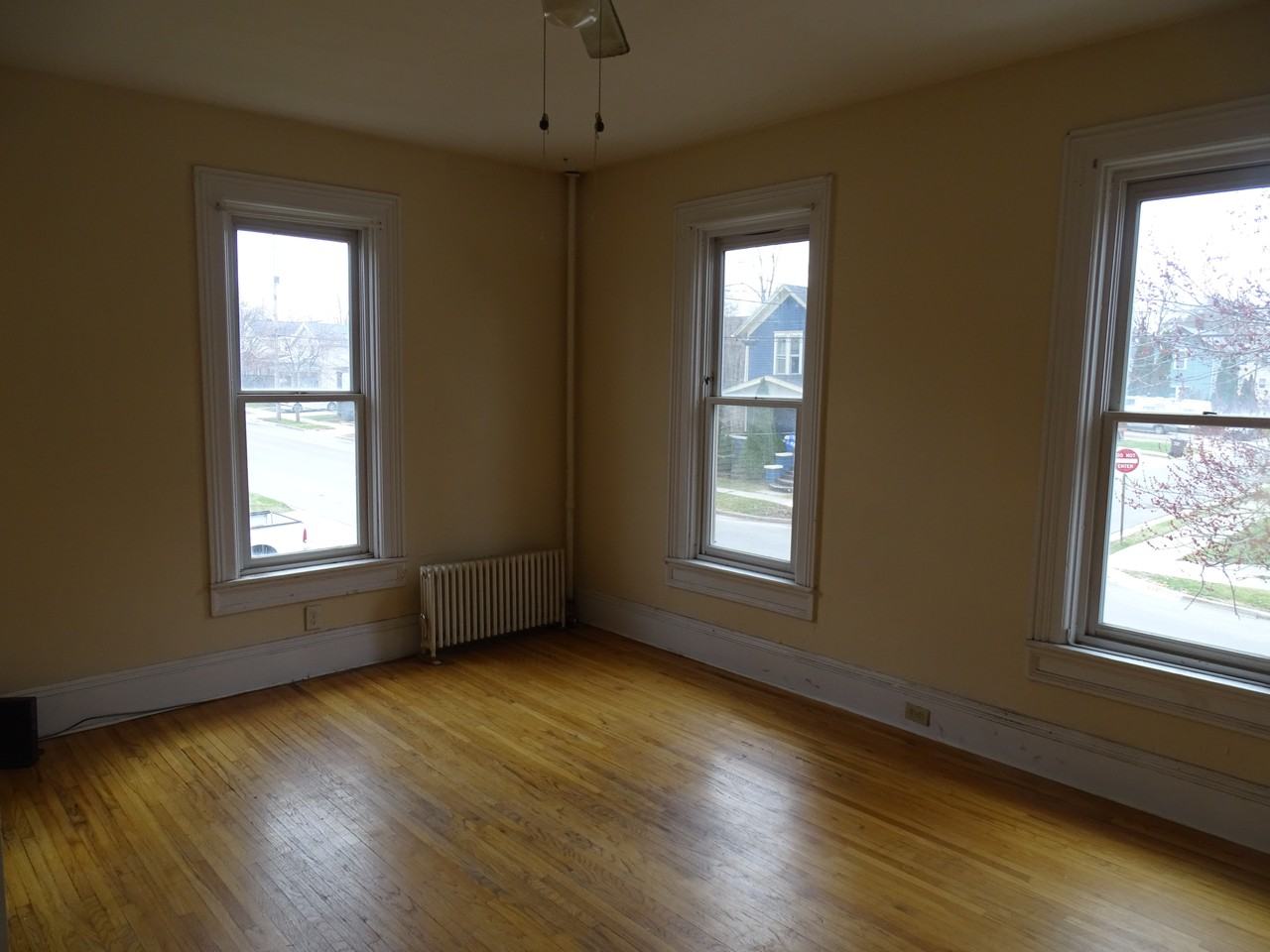 505 E Maumee St #4 - Photo 2 of 10