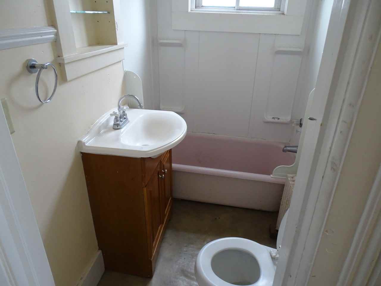 505 E Maumee St #4 - Photo 7 of 10