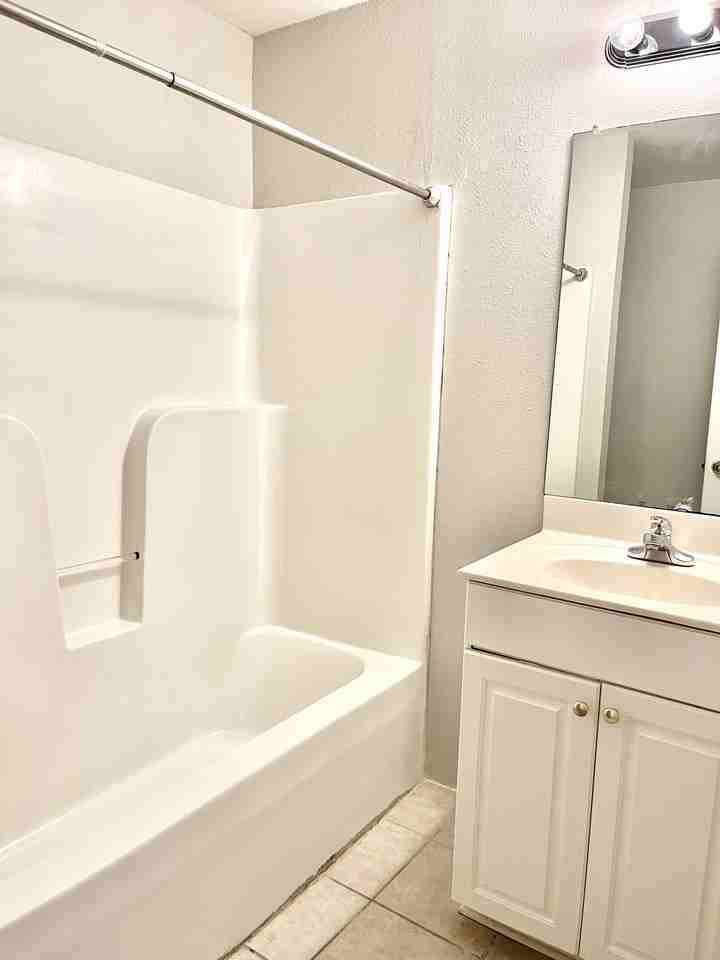 1256 Saint Andrews Ln #NA - Photo 7 of 11