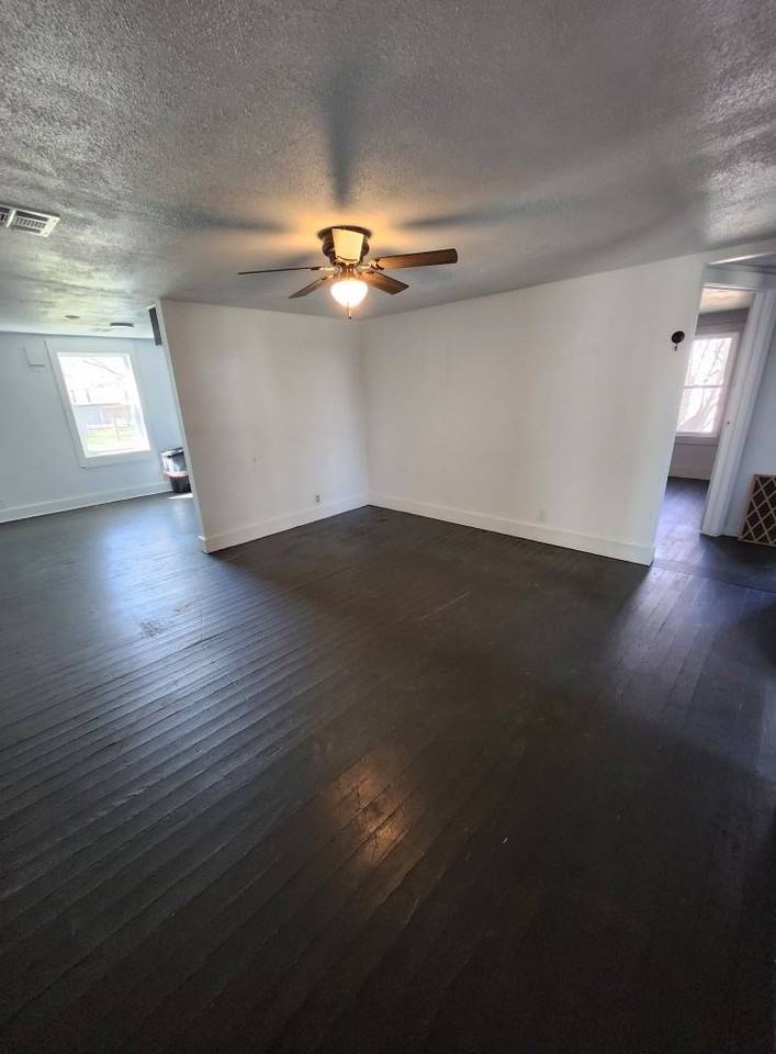 814 W 4th St #NA - Photo 2 of 10