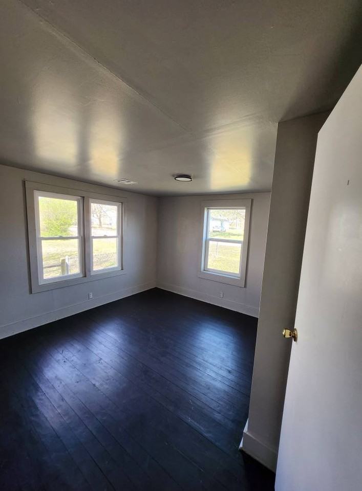 814 W 4th St #NA - Photo 3 of 10