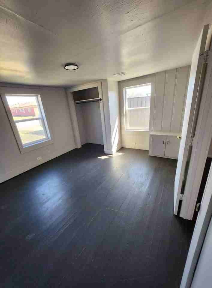 814 W 4th St #NA - Photo 6 of 10