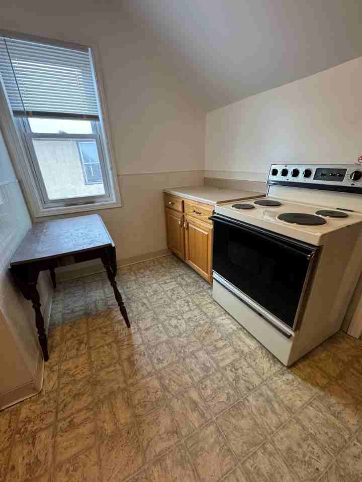 408 5th St S #2 - Photo 6 of 6