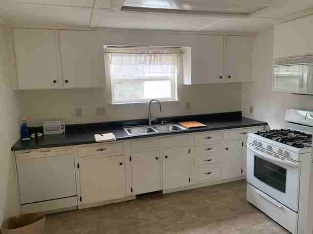 182 E Live Oak Dr #NA - Photo 2 of 6