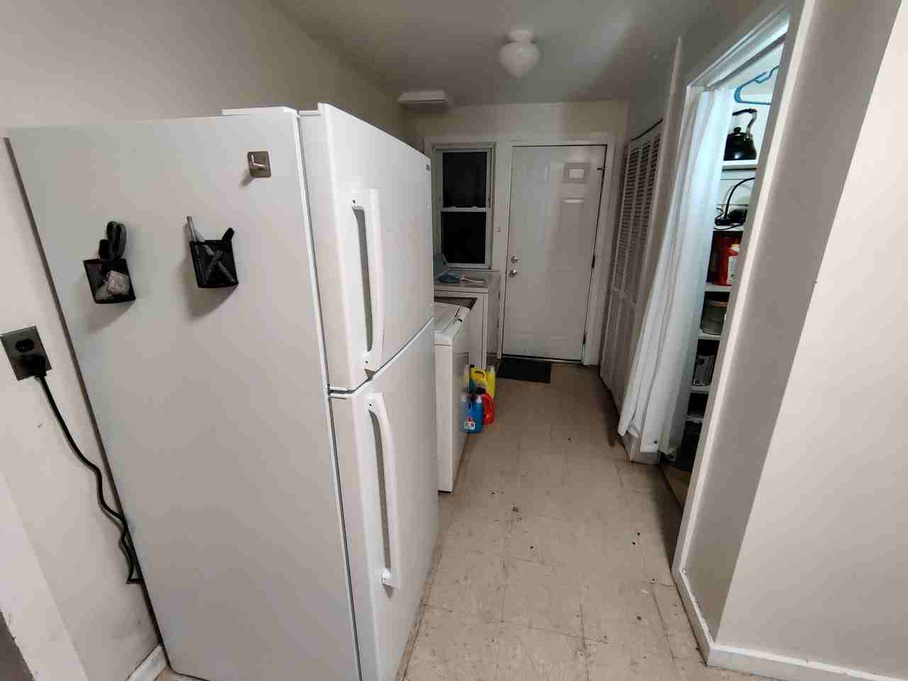 1 Bassett Pl #NA - Photo 2 of 8