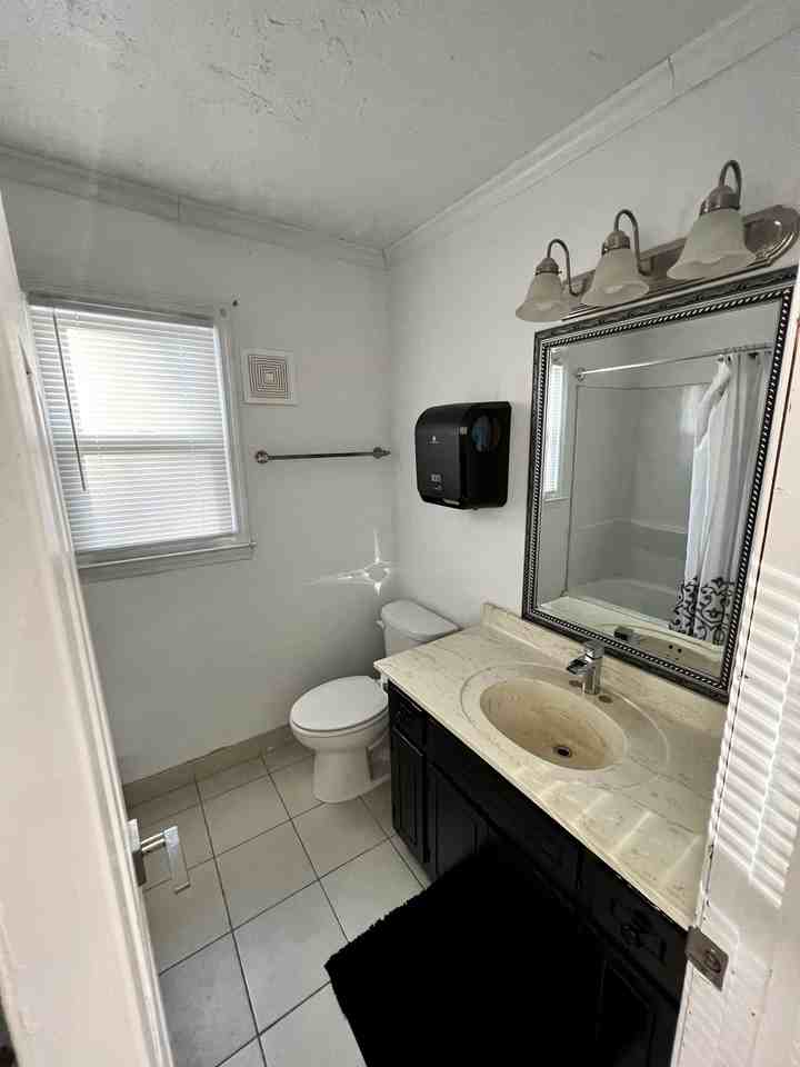 488 Allana Ct #NA - Photo 5 of 7