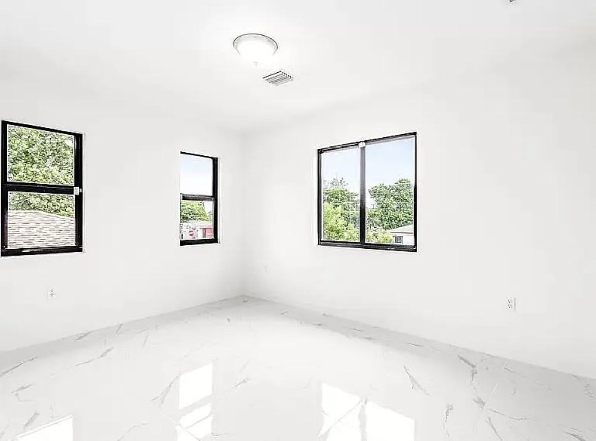 1776 Nw 68th Ter #1776 - Photo 7 of 17